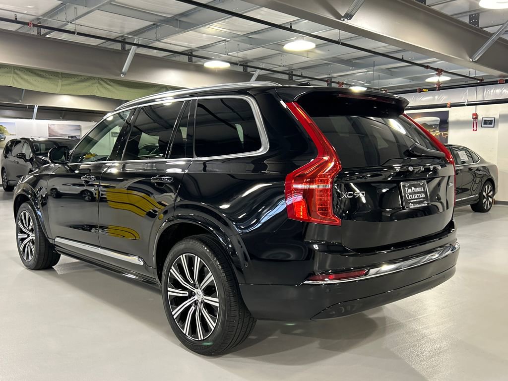 Certified 2023 Volvo XC90 B5 Plus w/ Protection Package image 4
