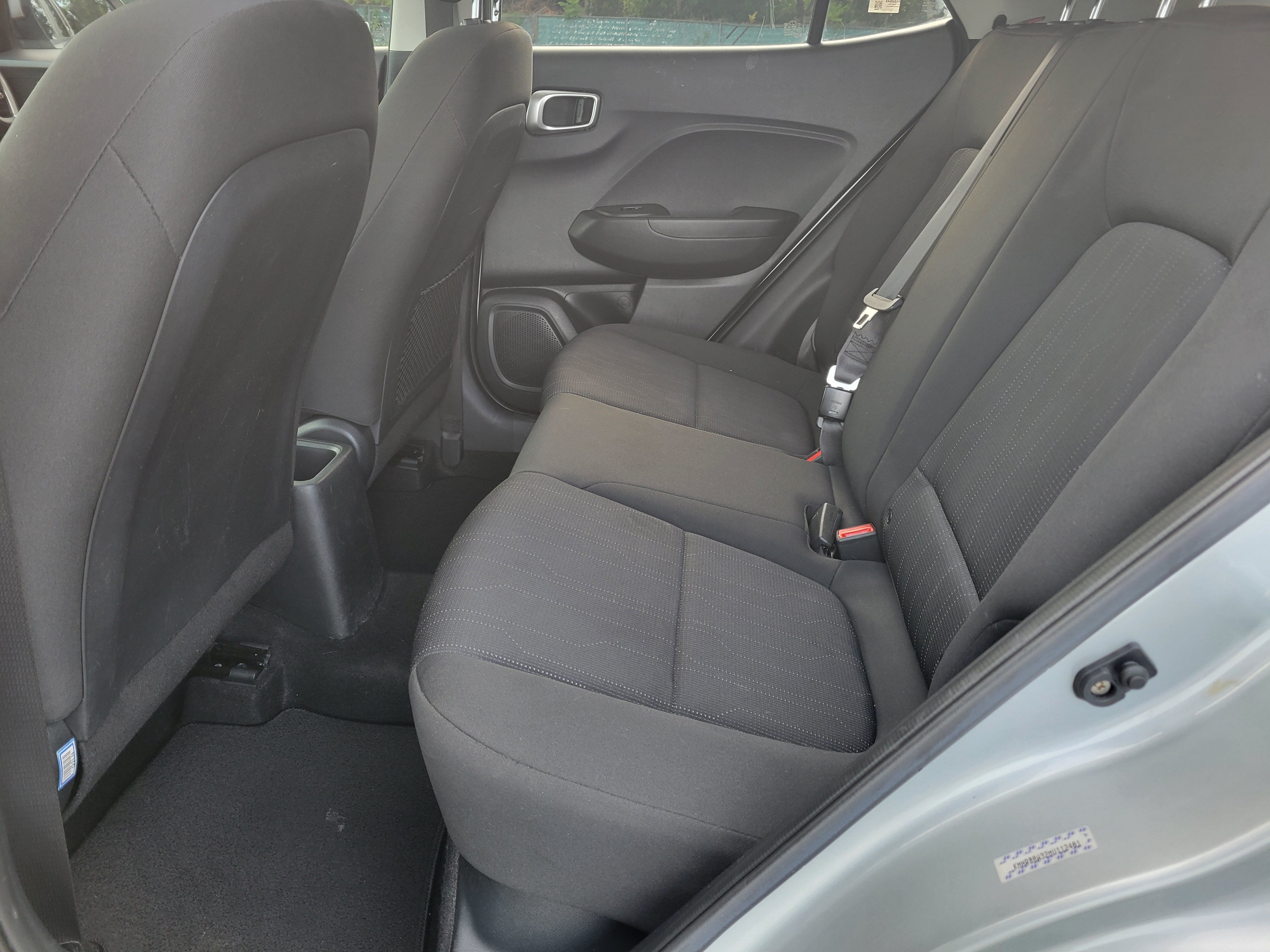 Used 2021 Hyundai Venue SE FWD image 30