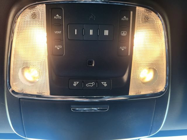 Used 2021 Jeep Grand Cherokee Overland AWD/4WD image 20