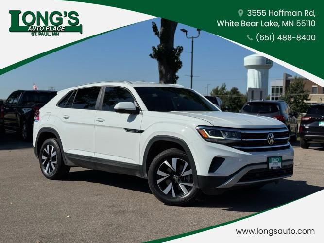 Used 2022 Volkswagen Atlas Cross Sport SE image 1
