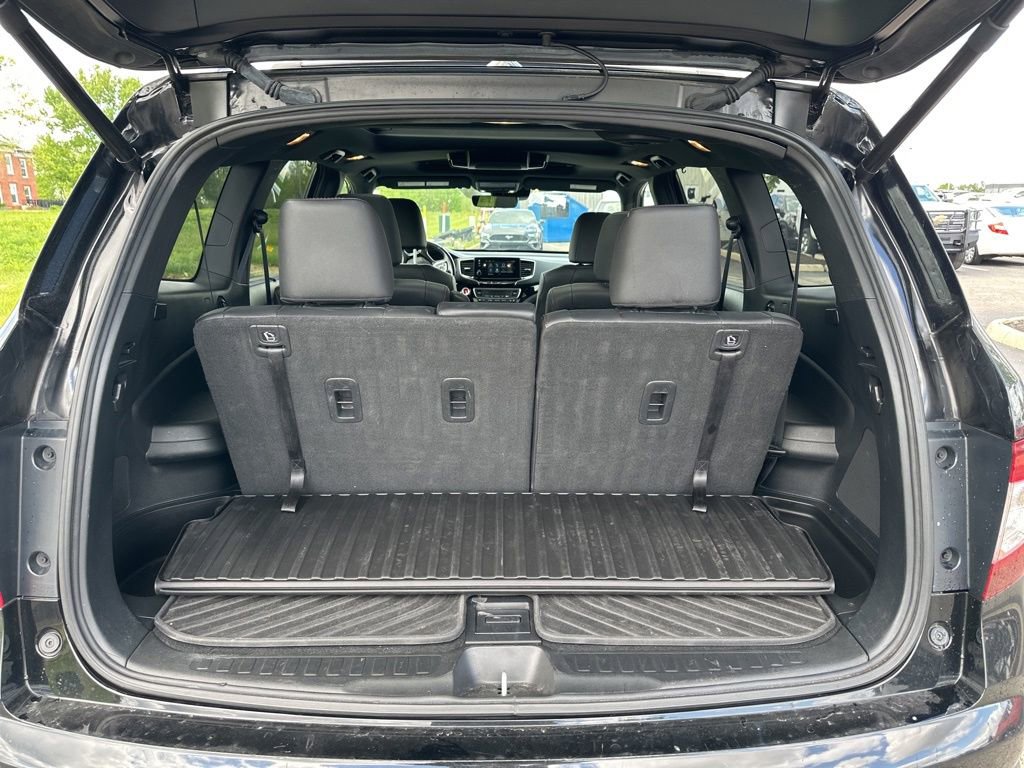 Used 2021 Honda Pilot Black Edition image 11