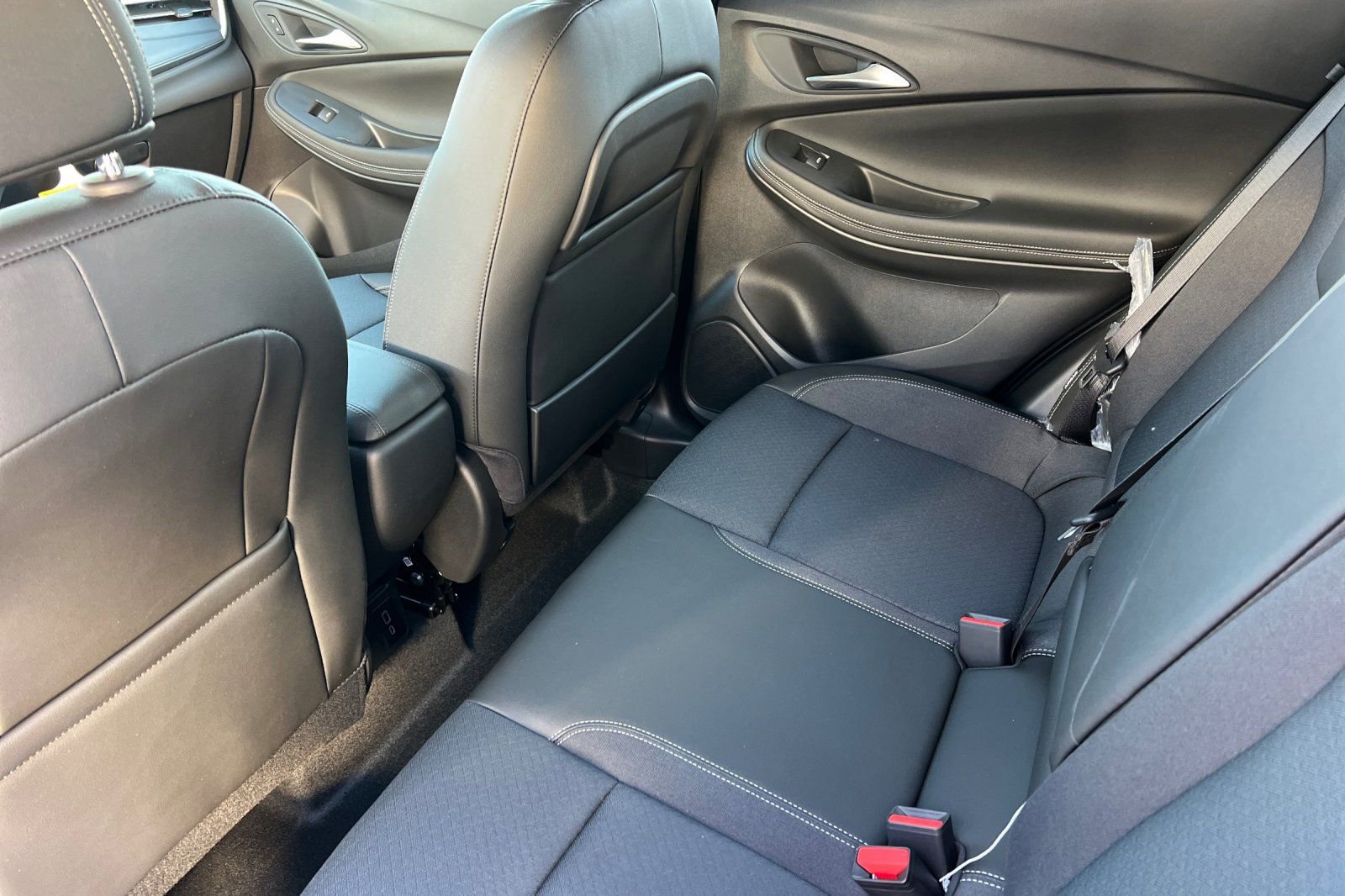 New 2026 Buick Encore GX Preferred w/ Comfort Package FWD image 10