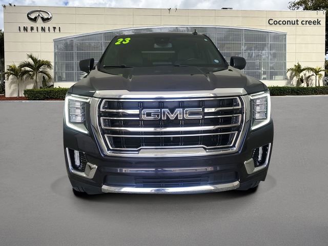 Used 2023 GMC Yukon SLT AWD/4WD image 2