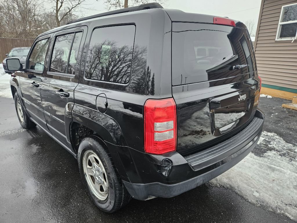 Used 2016 Jeep Patriot Sport w/ Power Value Group image 7