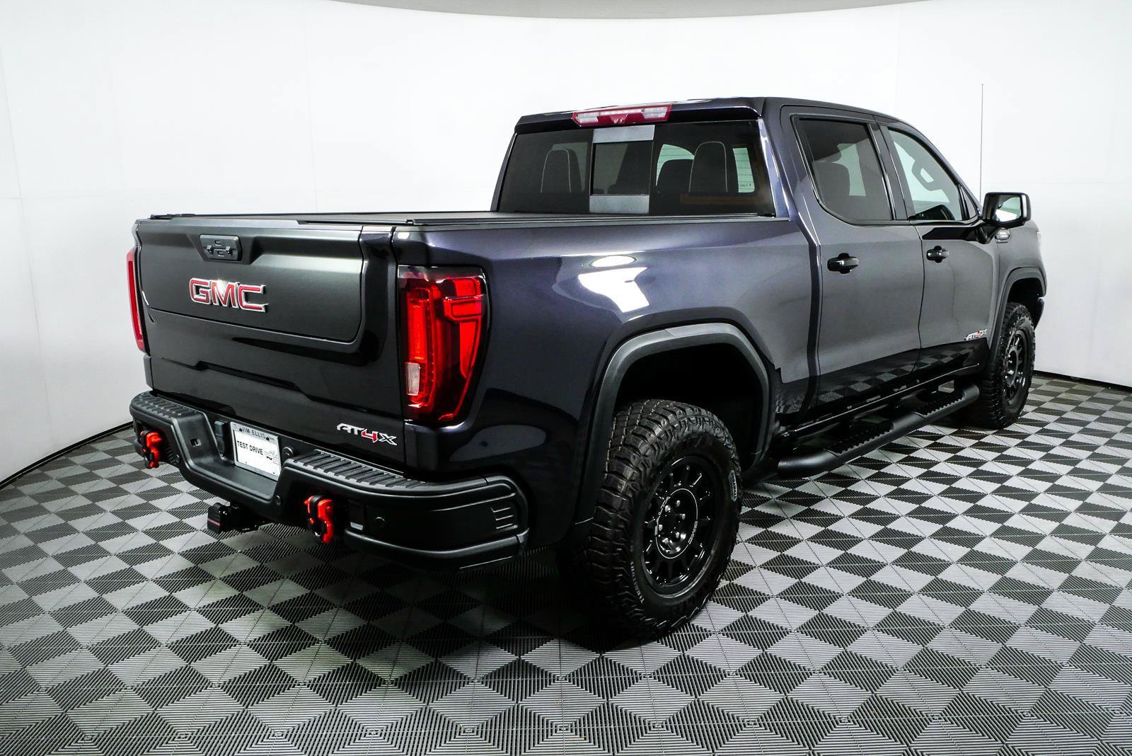 Certified 2024 GMC Sierra 1500 AT4X w/ AT4X AEV Edition AWD/4WD image 3