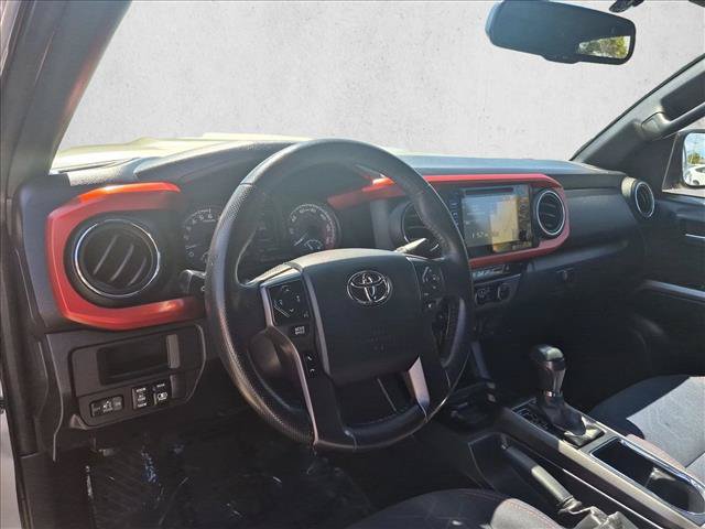 Used 2017 Toyota Tacoma TRD Sport RWD image 10