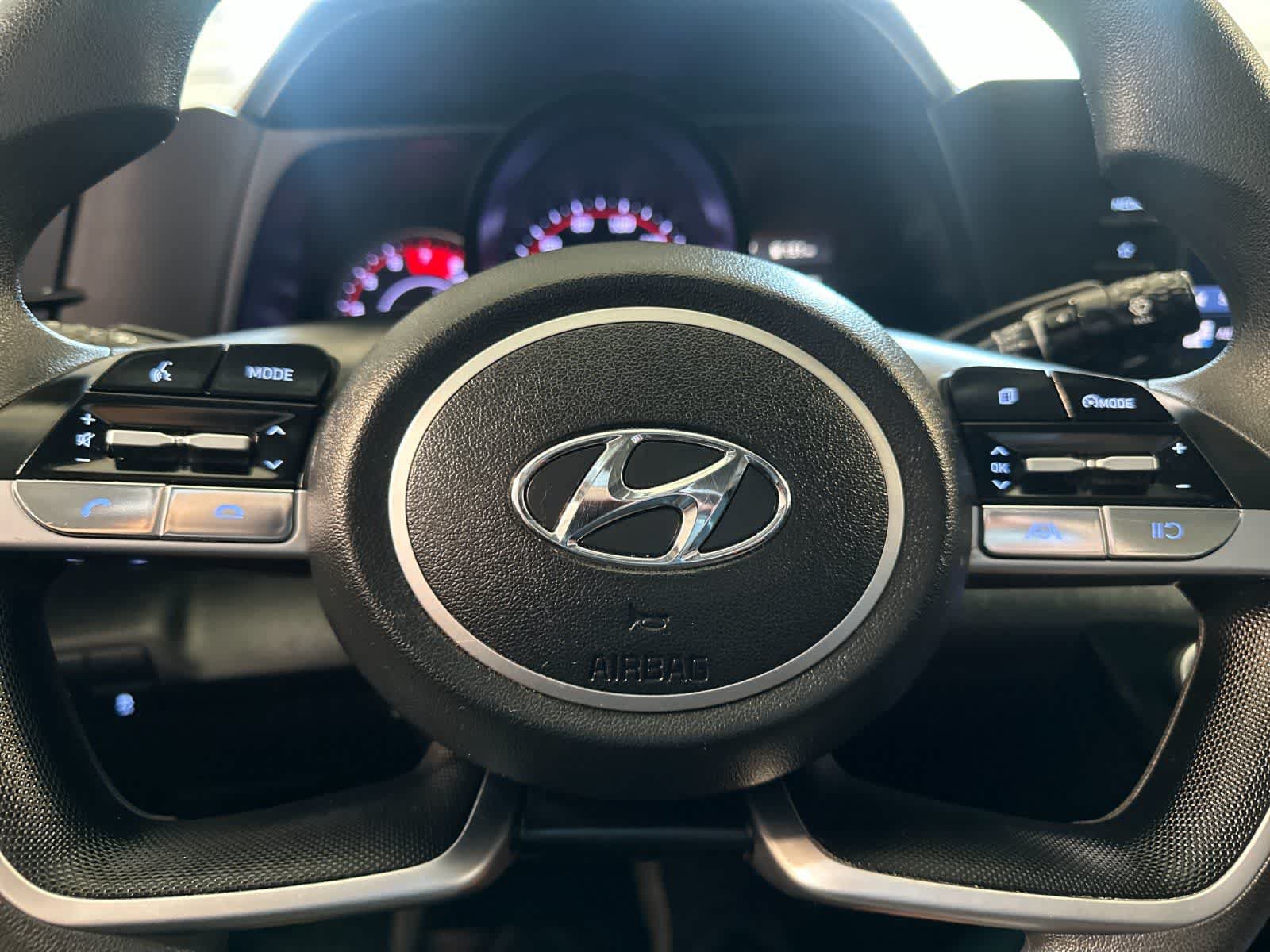 Used 2022 Hyundai Elantra SEL FWD image 23