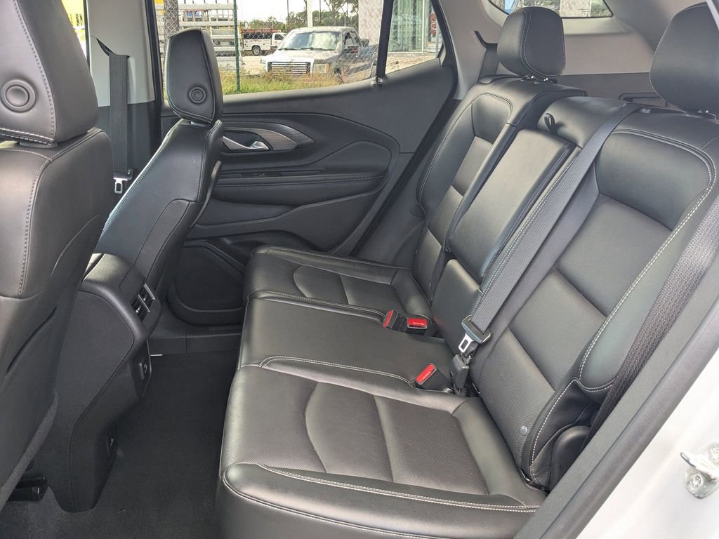 Used 2022 GMC Terrain SLT w/ Infotainment Package II image 14