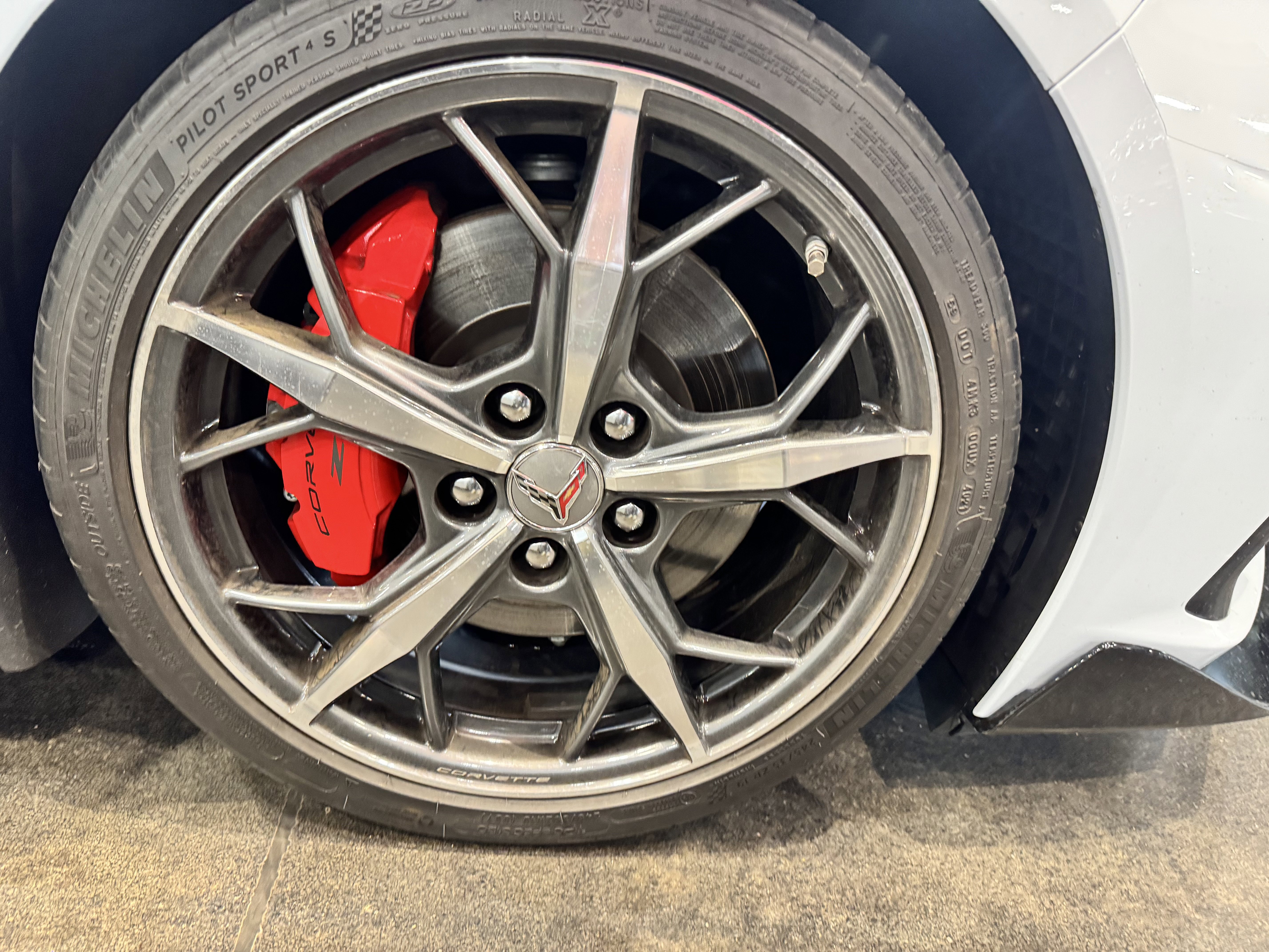 Used 2022 Chevrolet Corvette Stingray Premium Conv w/ Z51 Performance Package image 25