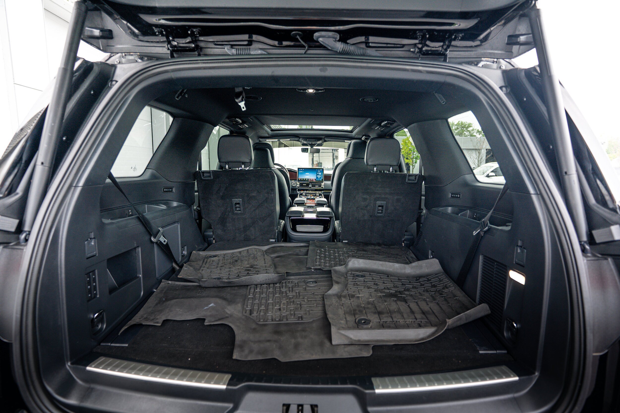 Used 2023 Lincoln Navigator Reserve AWD/4WD image 22