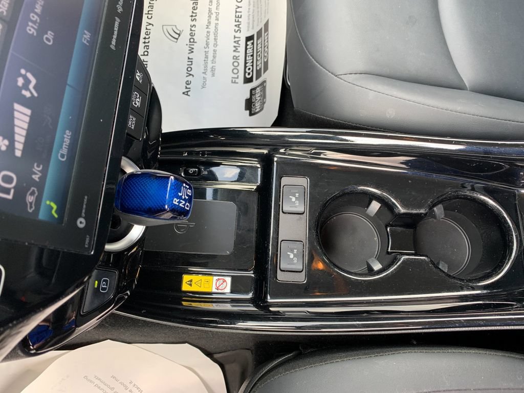 Used 2022 Toyota Prius Prime XLE FWD image 25