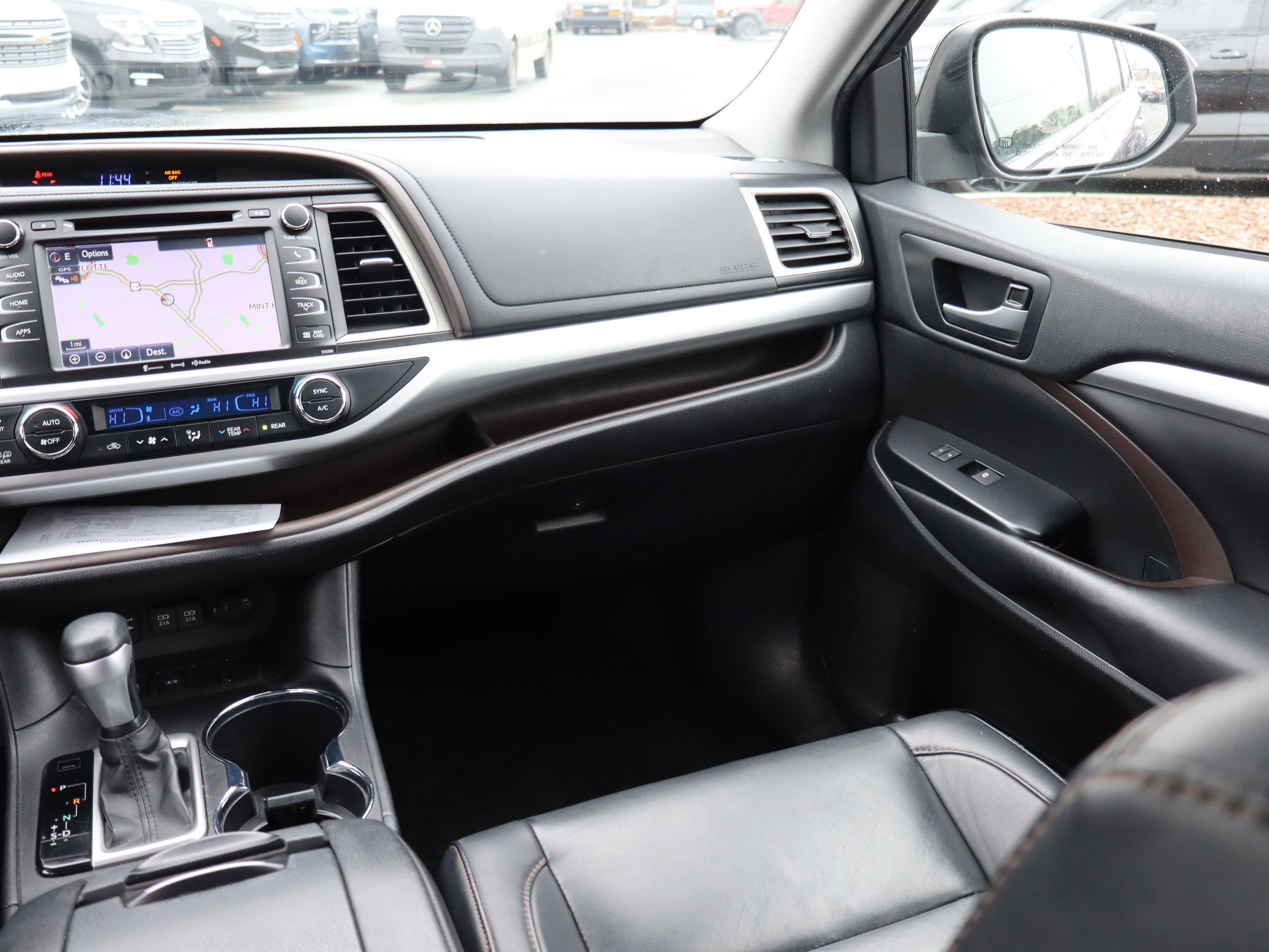 Used 2019 Toyota Highlander XLE image 13