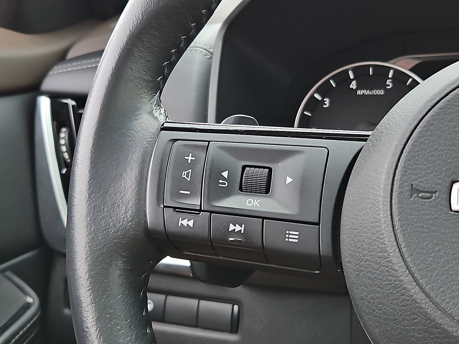 Certified 2023 Nissan Rogue SL image 20