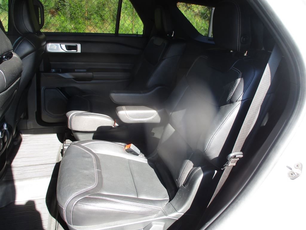Used 2020 Ford Explorer ST w/ Premium Technology Package image 17