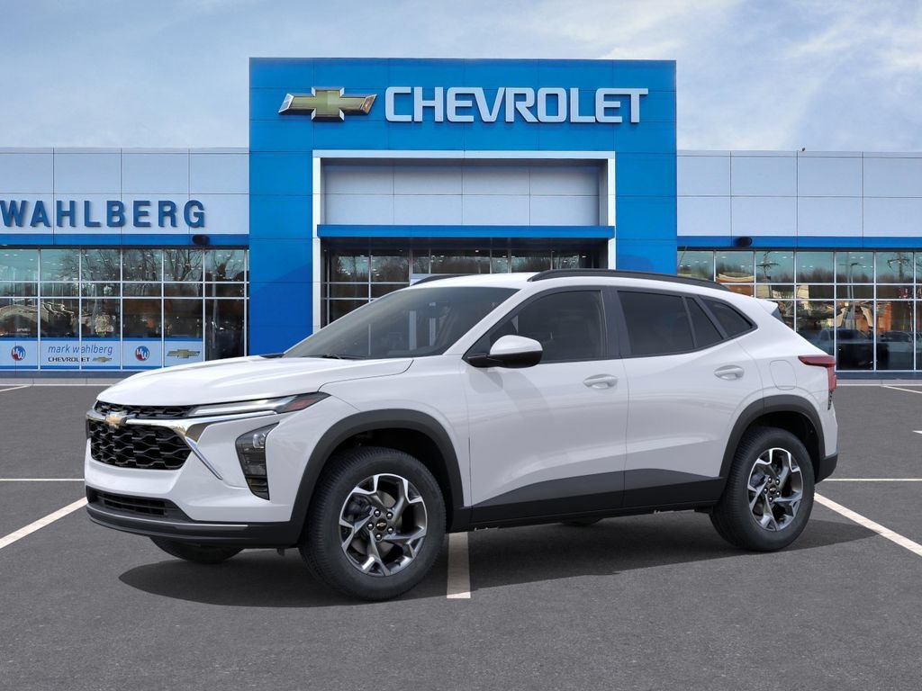 New 2026 Chevrolet Trax LT w/ LT Convenience Package FWD image 2