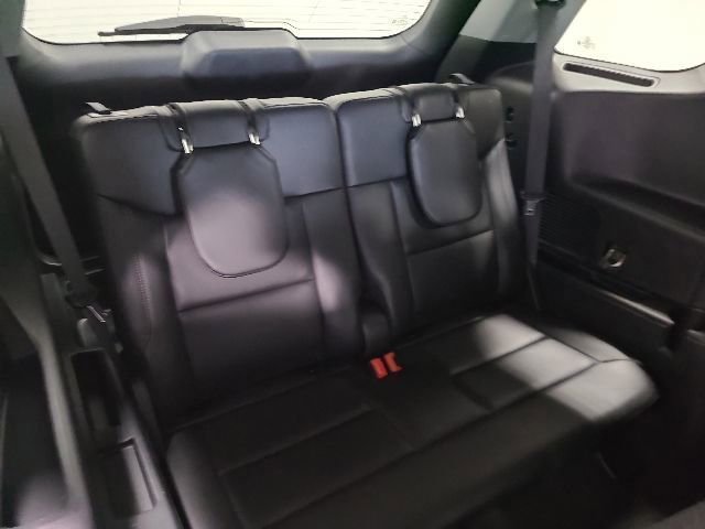 Used 2022 Ford Explorer XLT w/ Equipment Group 202A AWD/4WD image 19