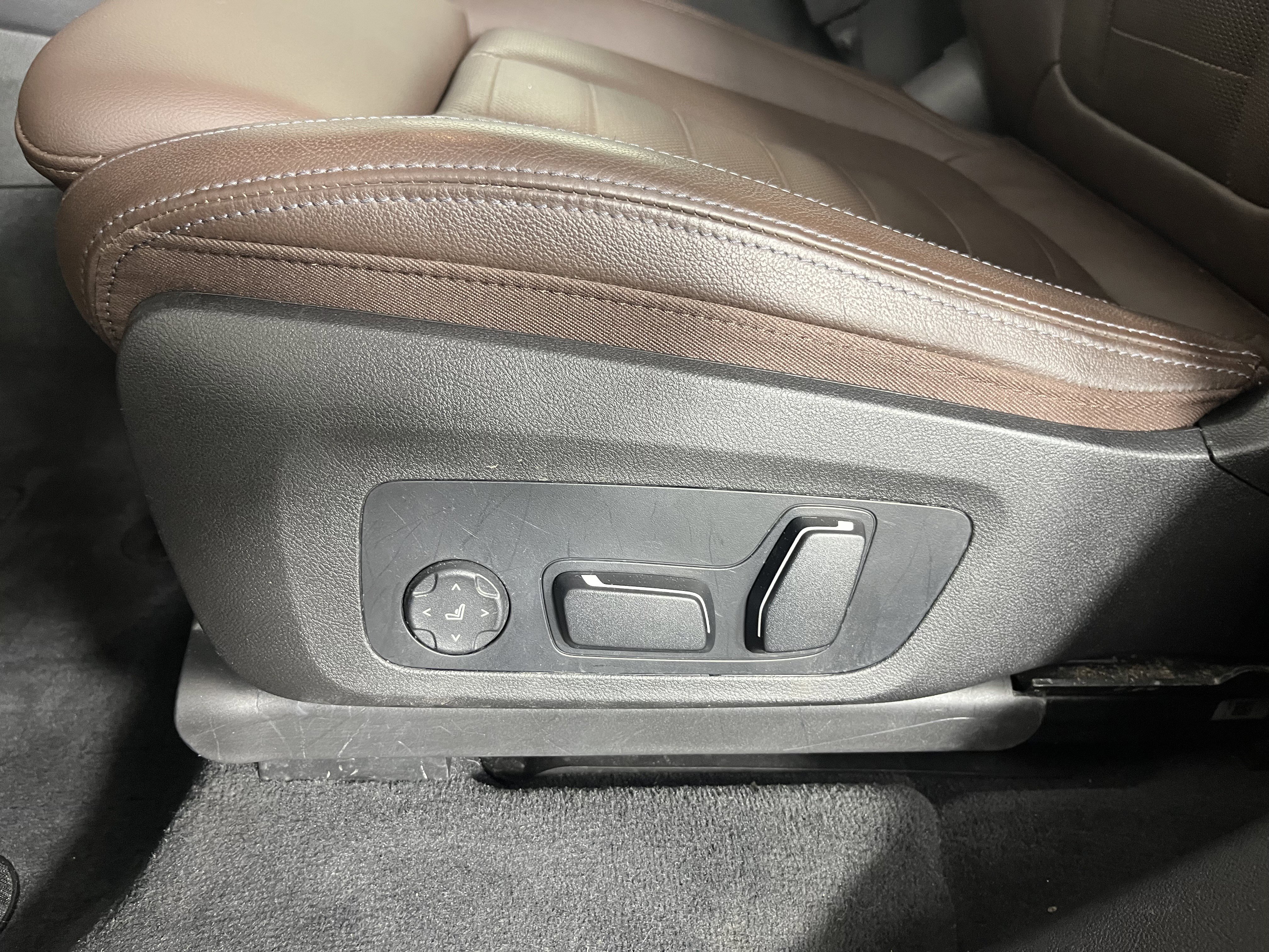 Certified 2024 BMW X3 M40i w/ Premium Package image 20