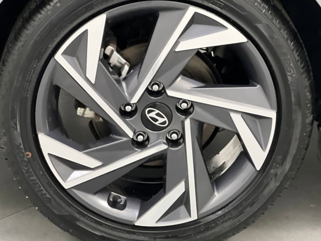 Used 2025 Hyundai Elantra SEL image 62