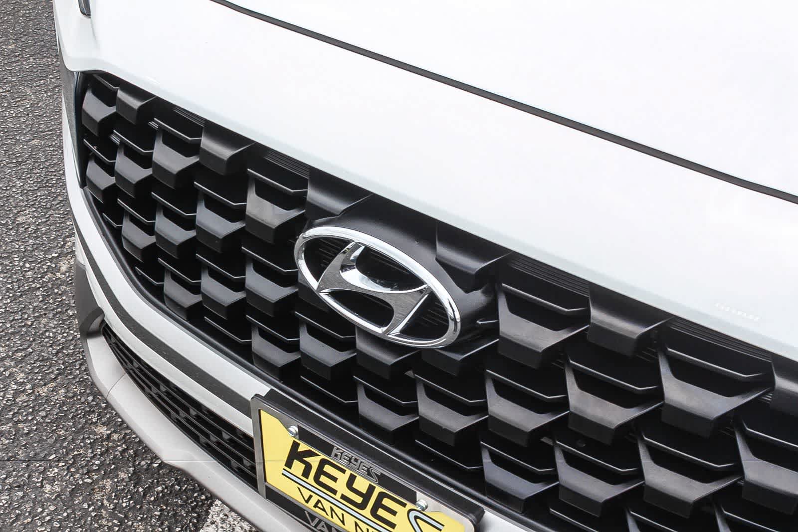 Certified 2023 Hyundai Santa Fe SEL FWD image 16