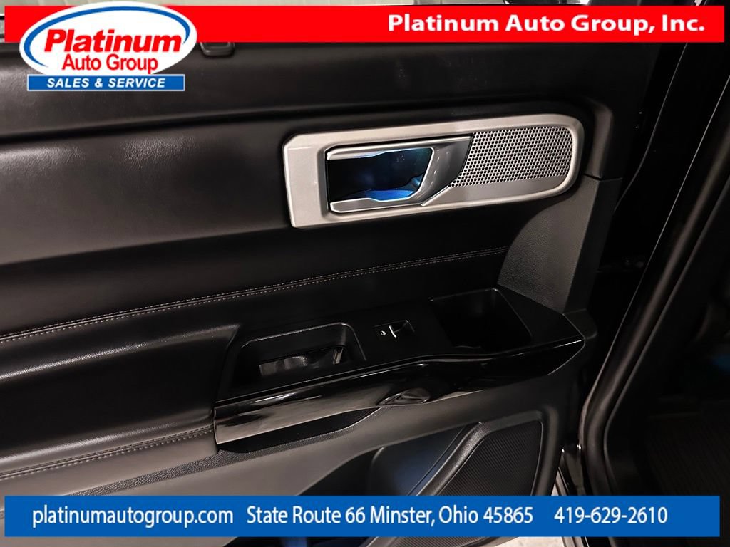 Used 2021 Ford Explorer Platinum w/ Equipment Group 601A AWD/4WD image 36