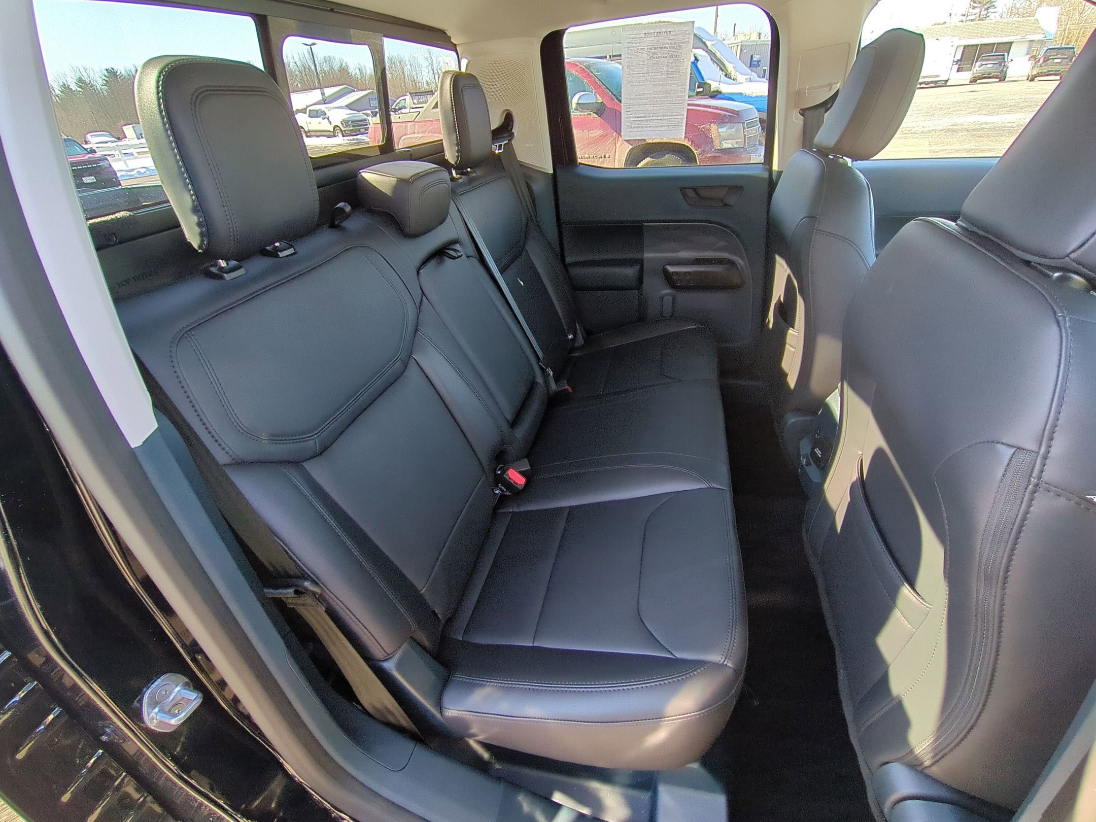 Certified 2024 Ford Maverick Lariat w/ Black Appearance Package image 19