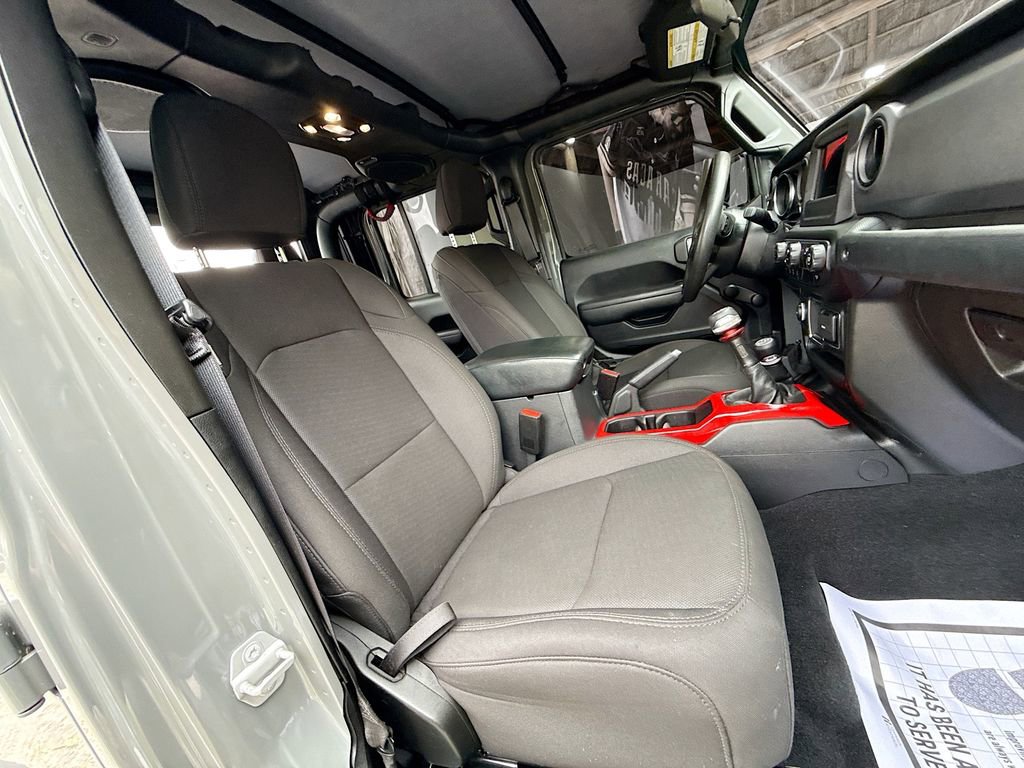 Used 2022 Jeep Gladiator Sport image 33
