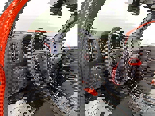 Used 2025 Nissan Frontier Pro-X w/ Pro Convenience Package image 15