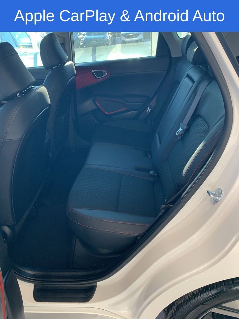 Used 2025 Kia Soul GT-Line image 12