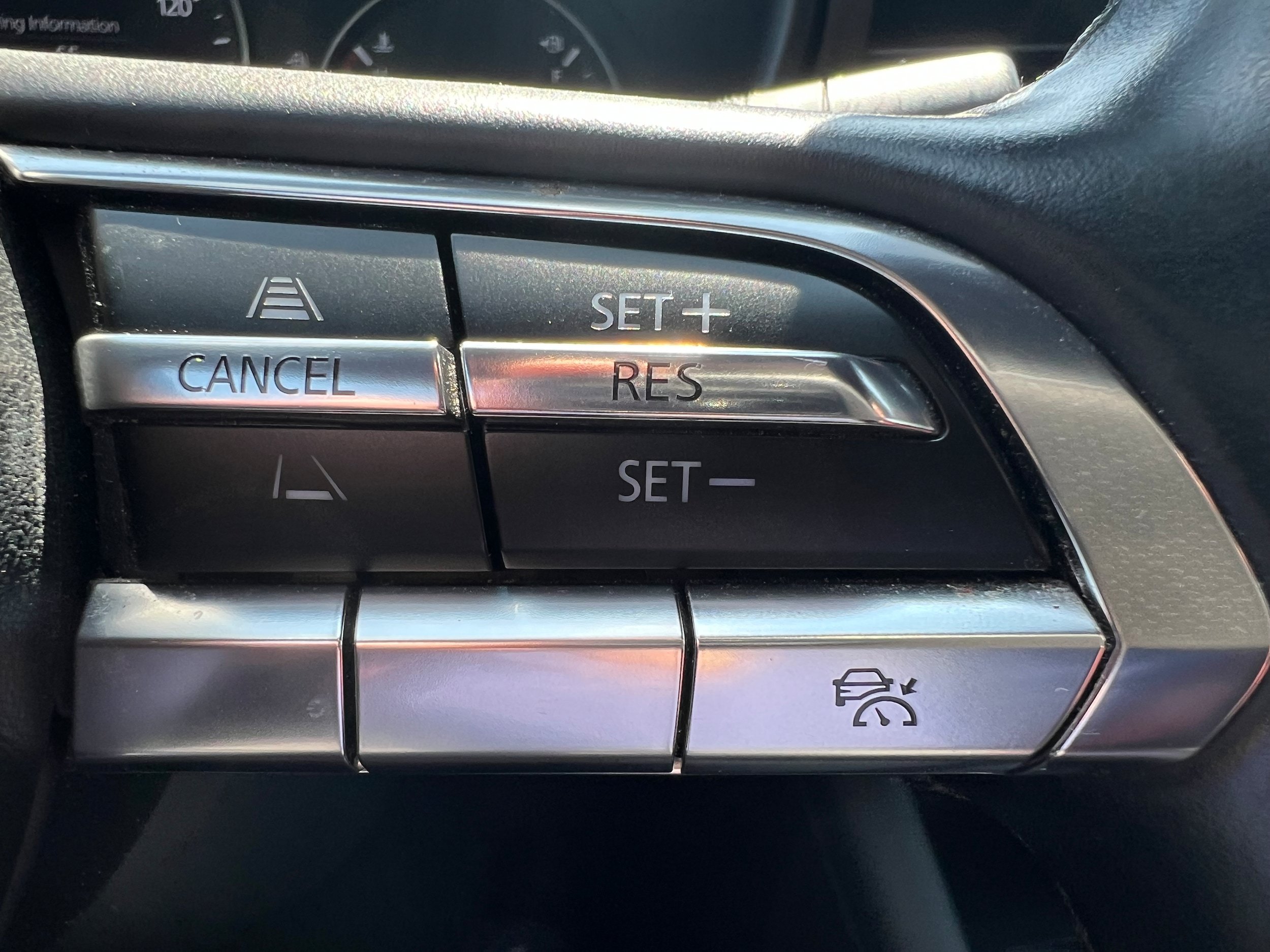 Used 2021 MAZDA MAZDA3 s FWD image 22