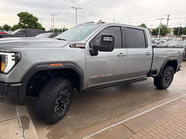Used 2026 GMC Sierra 2500 AT4X AWD/4WD image 2