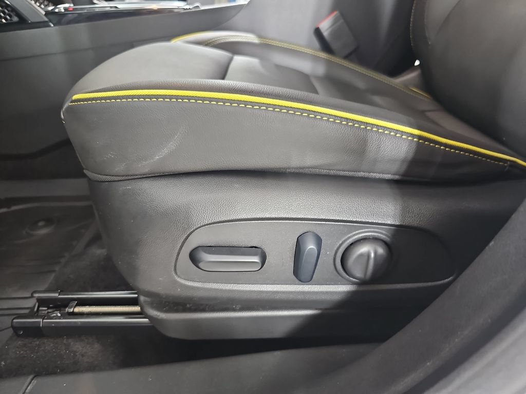 Certified 2024 Chevrolet TrailBlazer ACTIV w/ Convenience Package AWD/4WD image 34