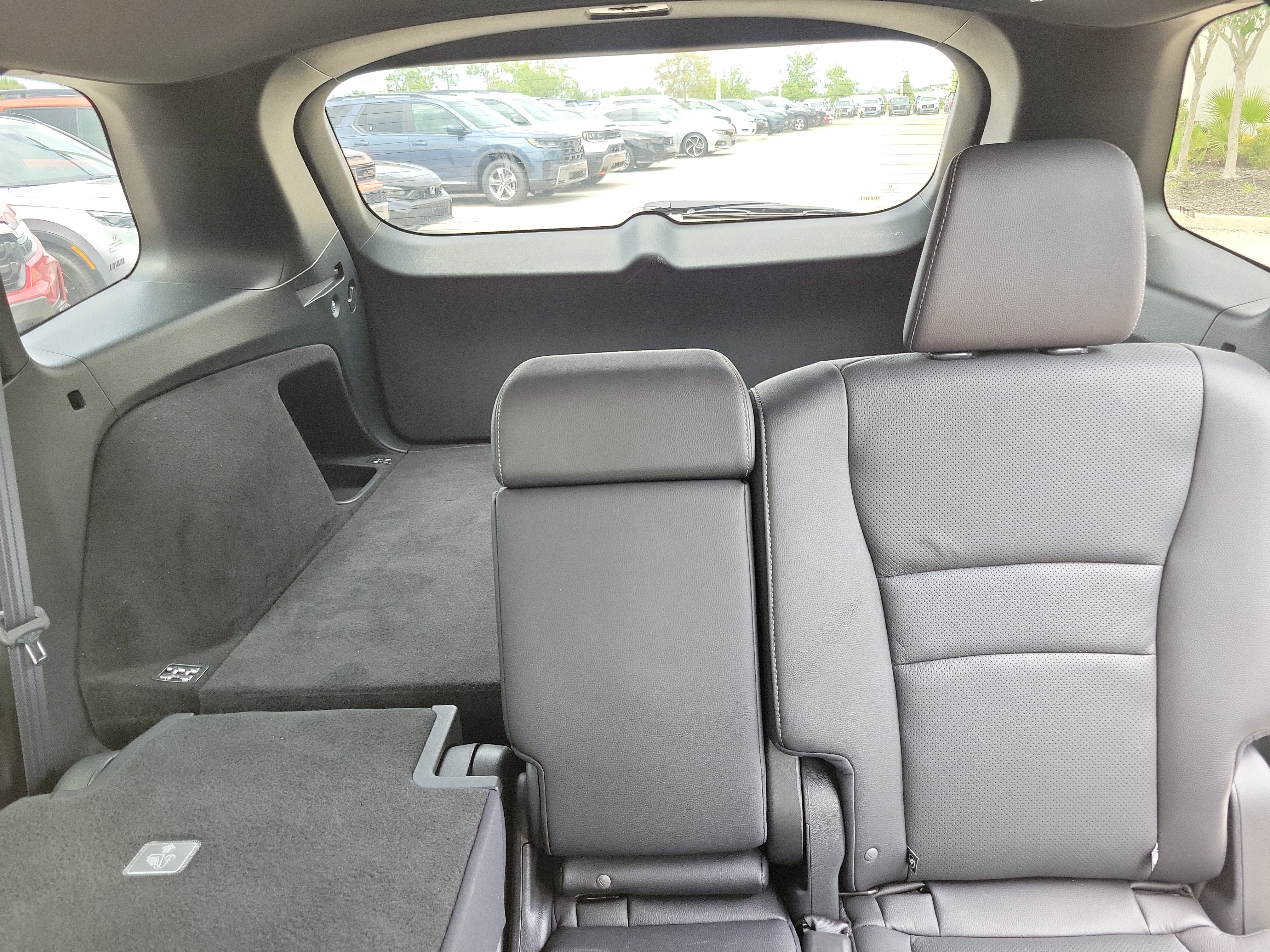 Used 2023 Honda Passport EX-L image 16