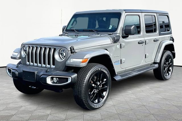 Used 2021 Jeep Wrangler Unlimited Sahara w/ Cold Weather Group image 3