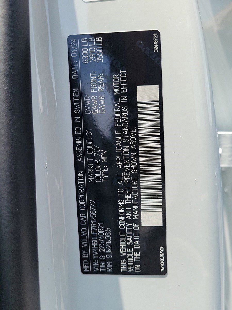 New 2024 Volvo XC90 T8 Ultimate w/ Protection Package Premier image 18