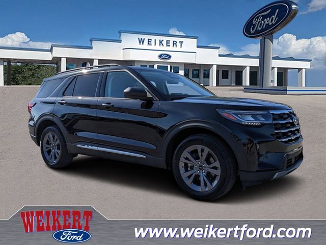 Used 2025 Ford Explorer Active w/ Active Comfort Package AWD/4WD image 1