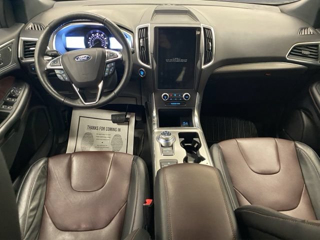 Used 2021 Ford Edge Titanium w/ Equipment Group 301A AWD/4WD image 2