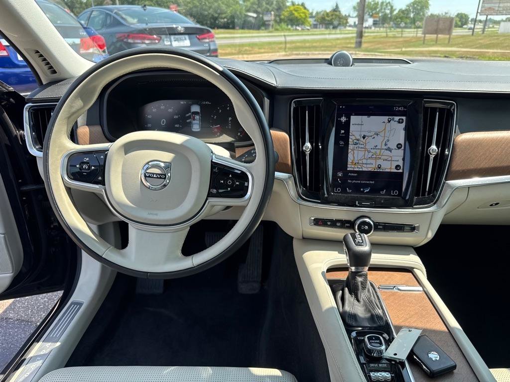 Used 2017 Volvo S90 T6 Inscription w/ Vision Package AWD/4WD image 32