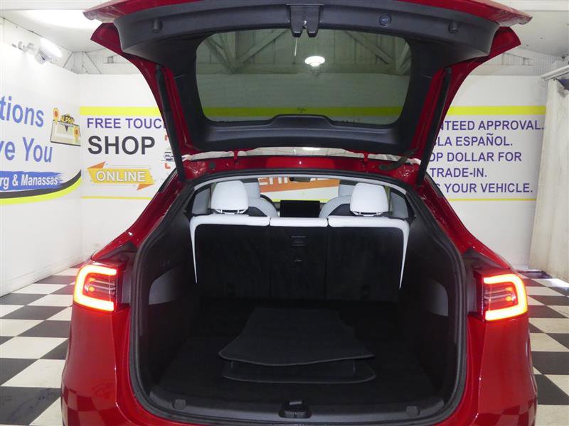 Used 2020 Tesla Model Y Long Range image 24