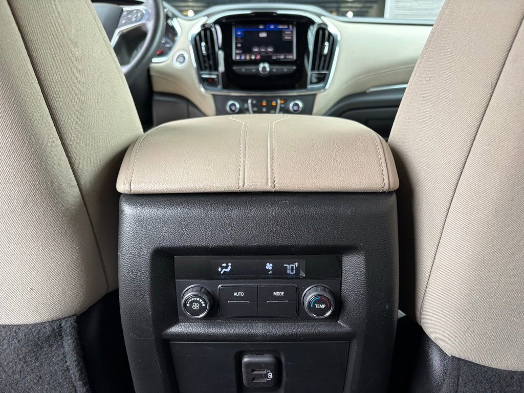 Used 2023 Chevrolet Traverse LS image 40
