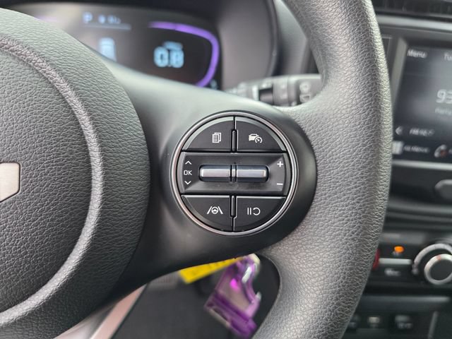Certified 2025 Kia Soul LX w/ LX Technology Package FWD image 29
