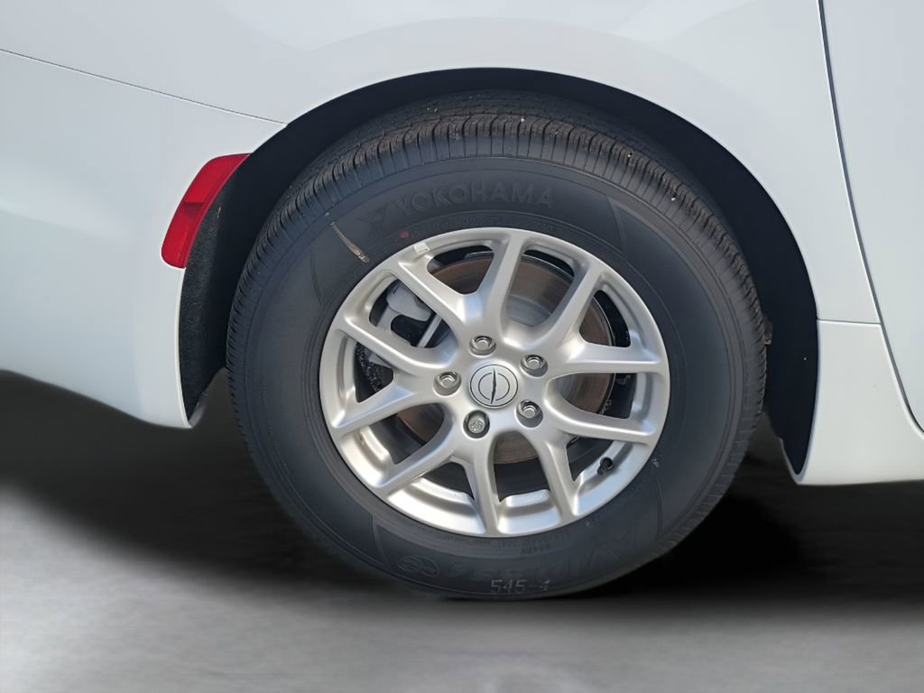 New 2026 Chrysler Voyager LX image 19