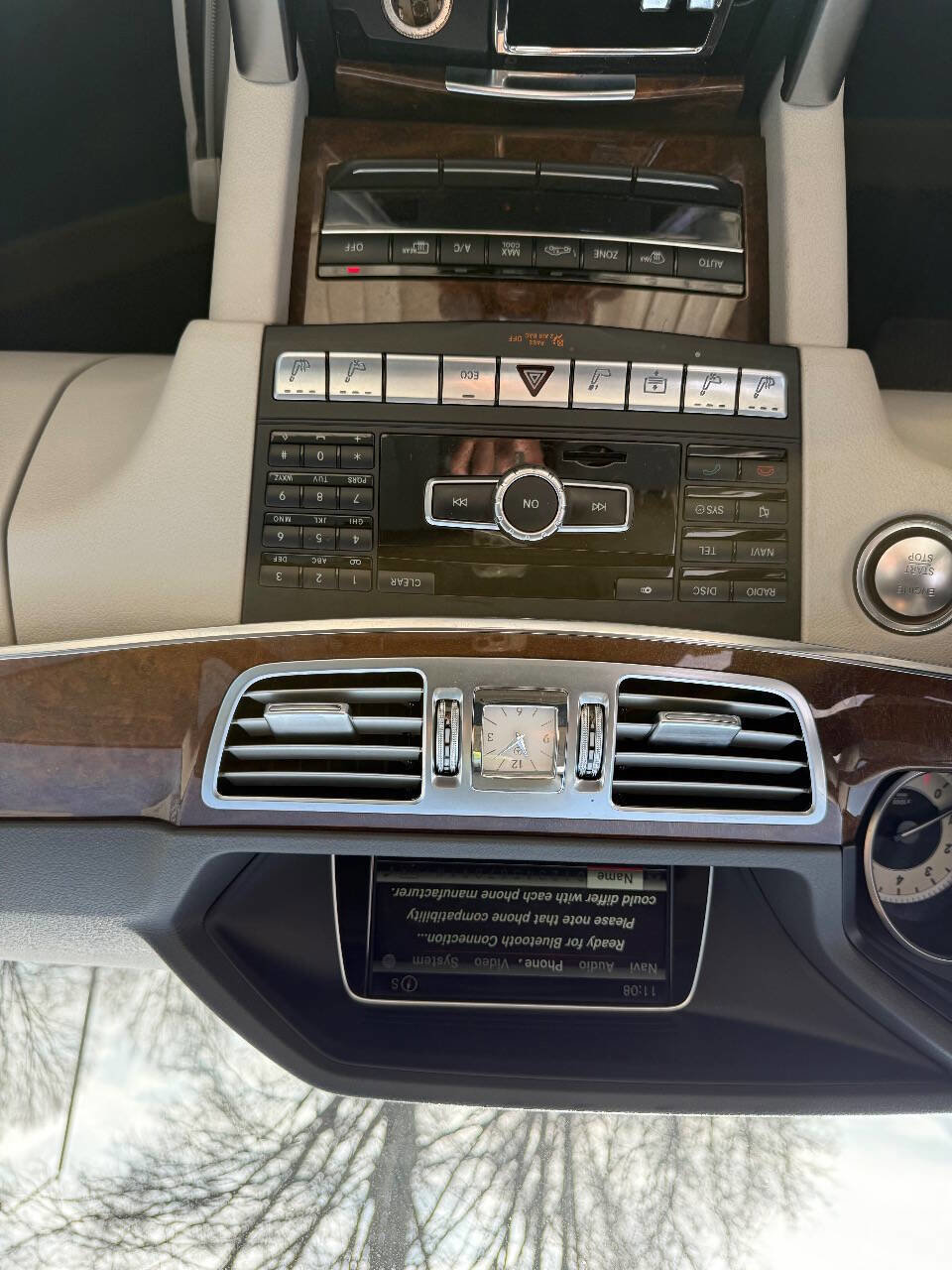 Used 2014 Mercedes-Benz E 550 4MATIC Sedan image 21