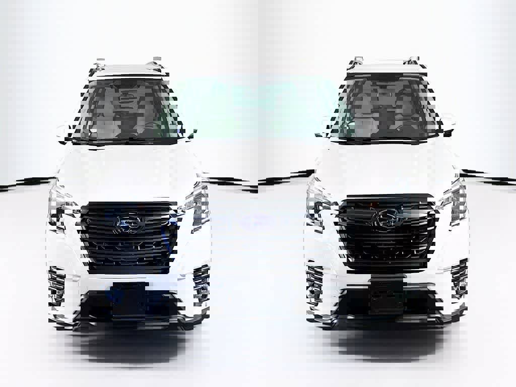 Used 2023 Subaru Forester Limited image 6