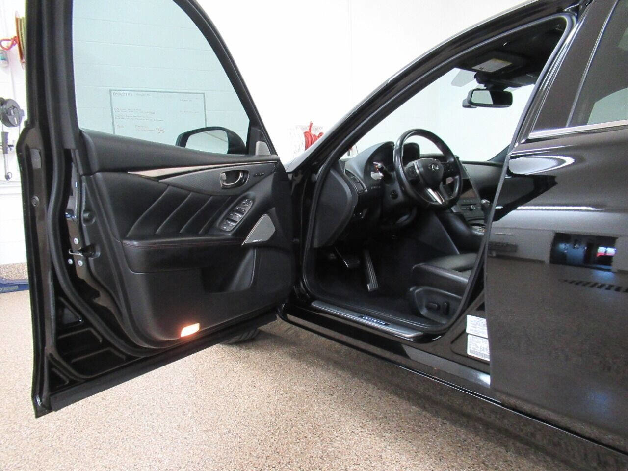Used 2018 INFINITI Q50 Red Sport 400 image 6