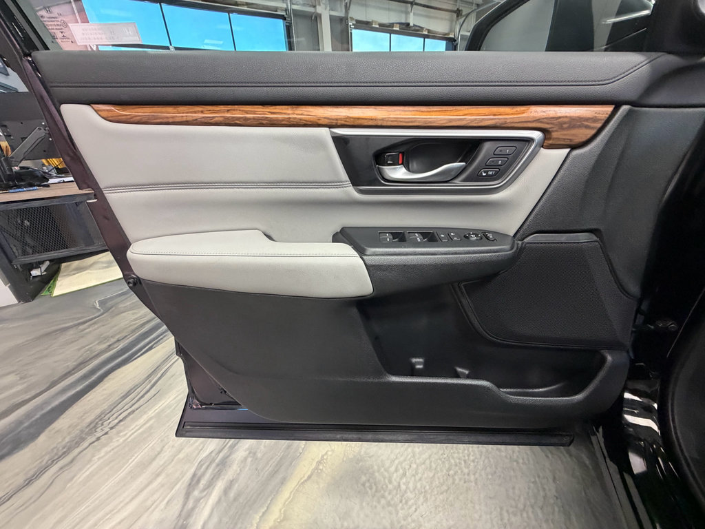 Used 2020 Honda CR-V Touring image 54