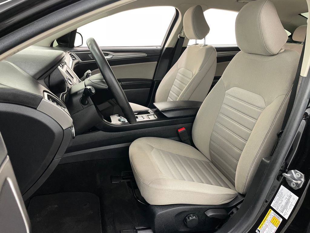 Used 2020 Ford Fusion S image 19