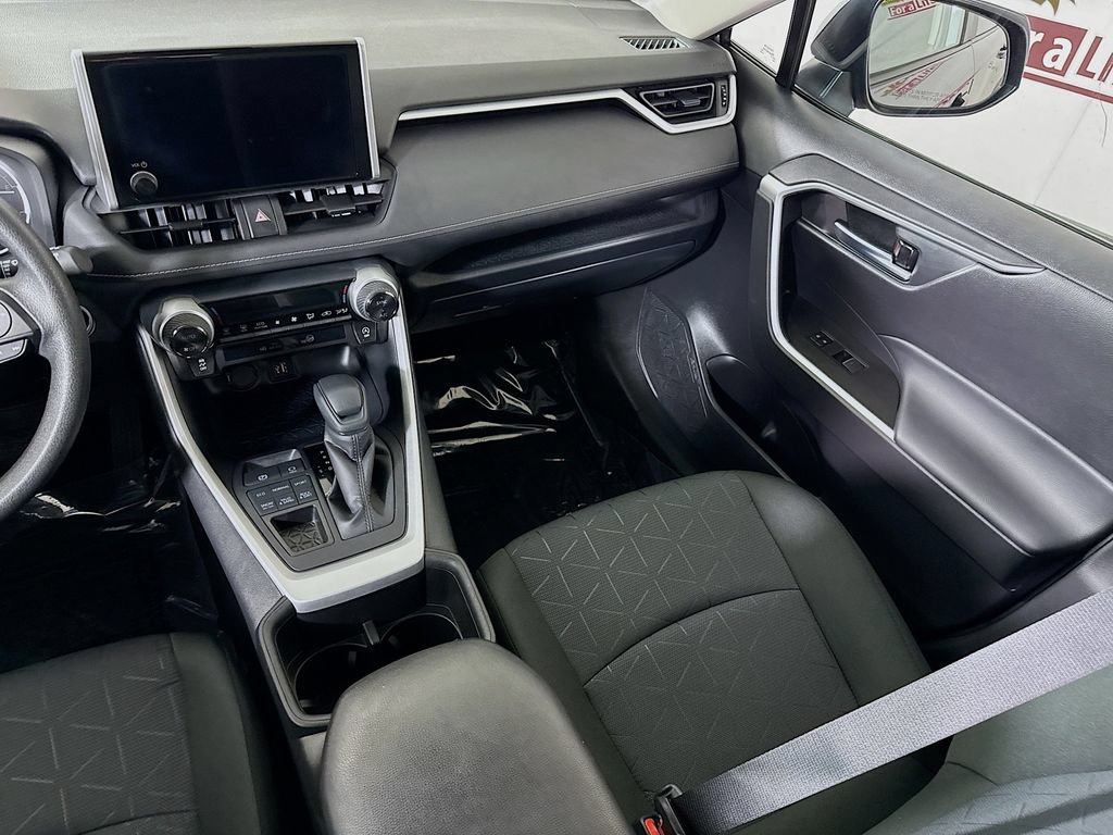 Certified 2025 Toyota RAV4 XLE AWD/4WD image 26