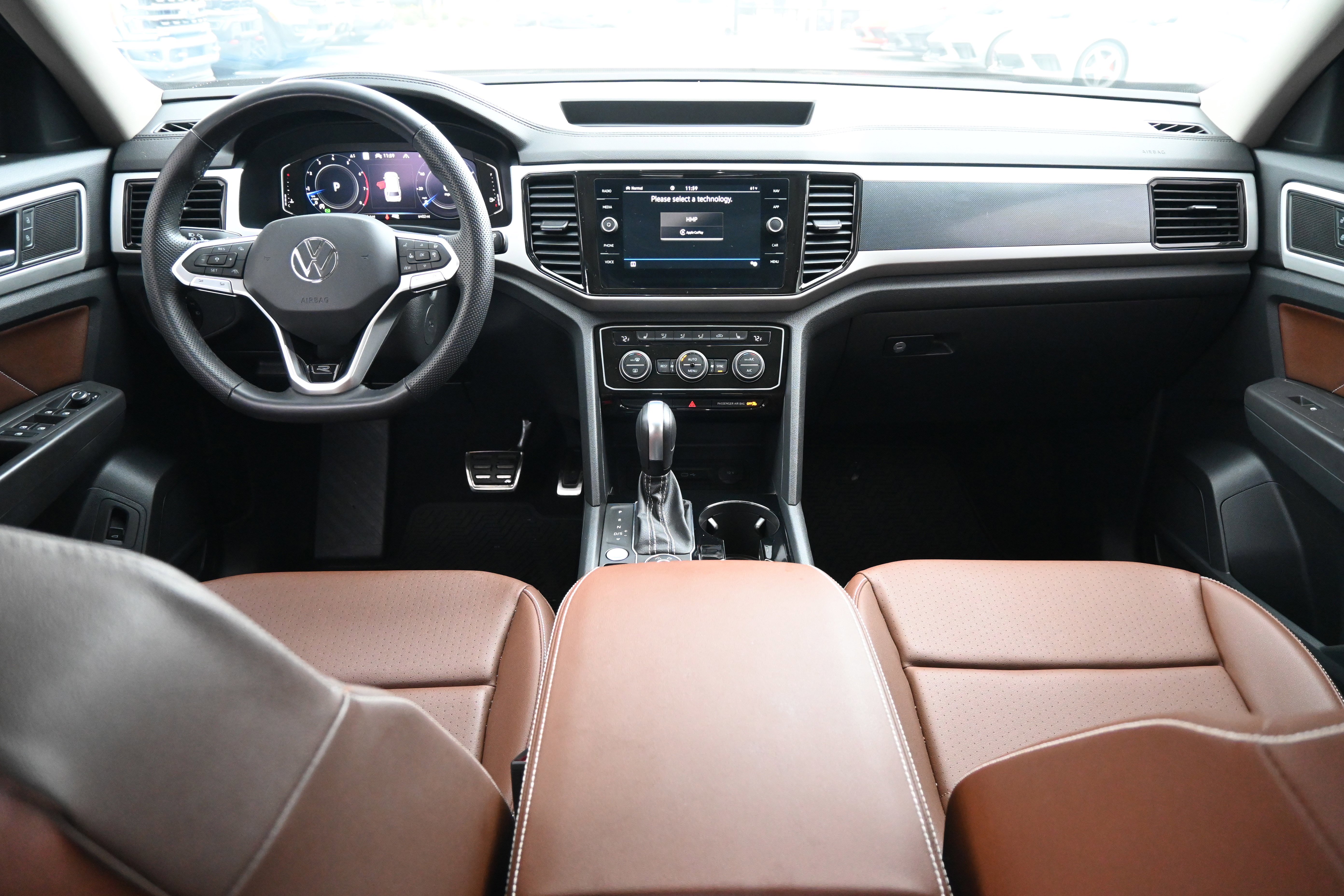 Used 2023 Volkswagen Atlas SEL R-Line image 3