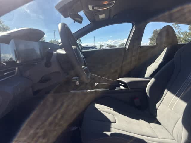 Used 2024 Hyundai Elantra SEL FWD image 10