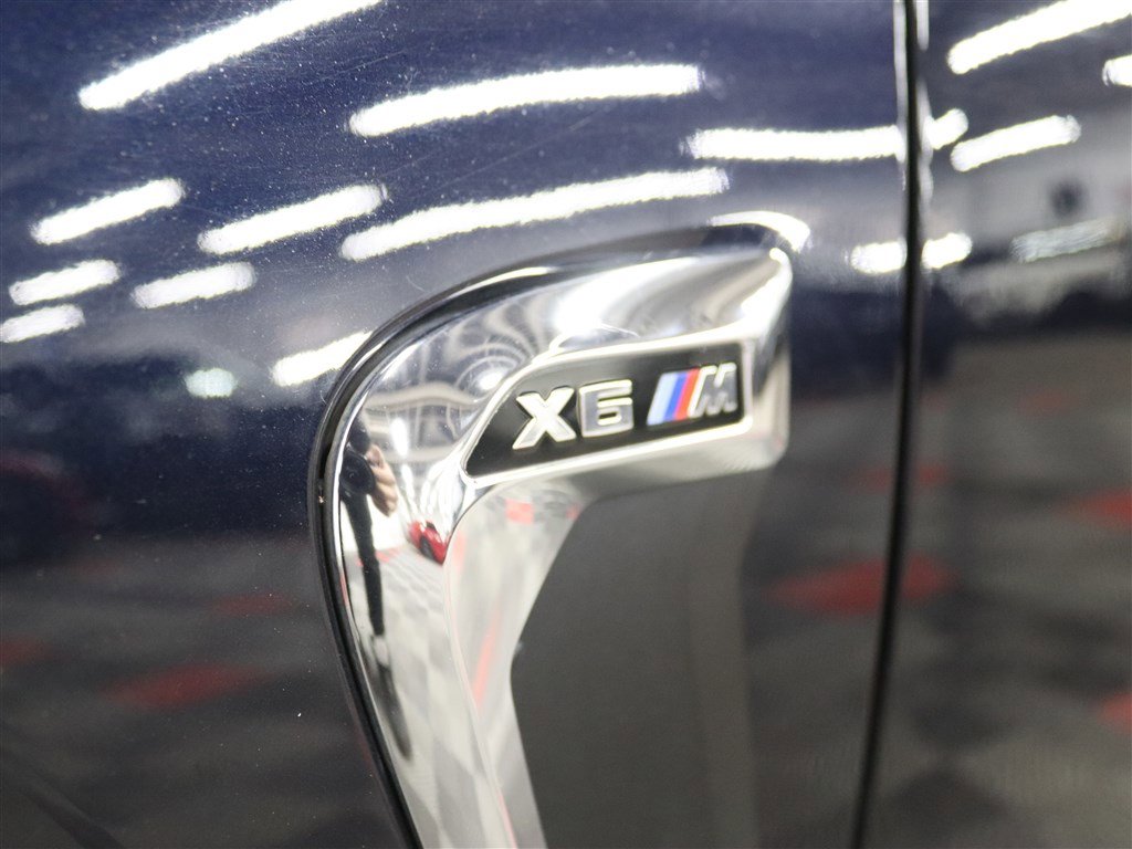 Used 2019 BMW X6 M w/ Executive Package image 9